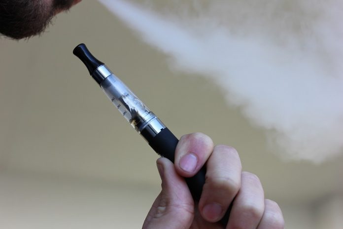 Secretaría de Salud emite aviso epidemiológico por cigarrillos electrónicos o vapeo