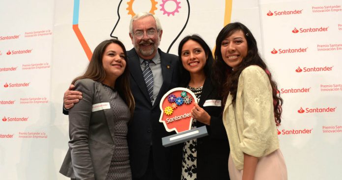 Egresadas de la UNAM ganan premio de innovación empresarial por parche de cicatrización