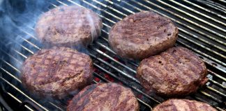 La Profeco alerta sobre hamburguesas de sirloin que contienen pellejos y soya