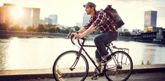 Descubre los beneficios de llegar en bicicleta a tu trabajo