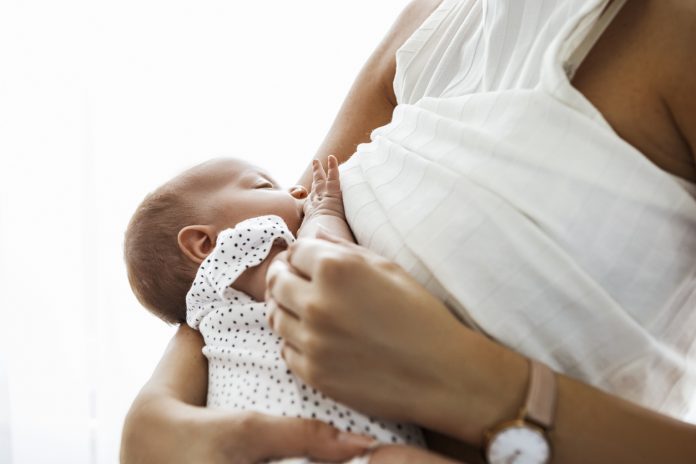 La lactancia materna ofrece a todos los niños el mejor comienzo posible en la vida, ya que aporta beneficios de salud, así como nutricionales y emocionales