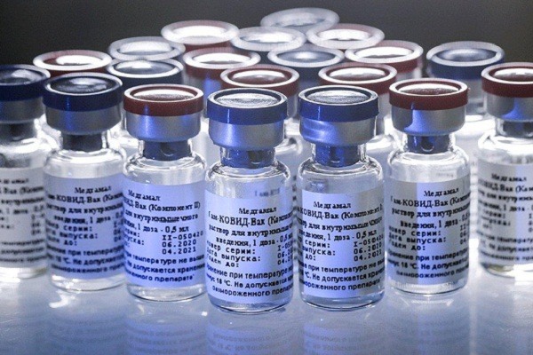 Tras un mes, Rusia publica los resultados de ensayos clínicos de su vacuna covid