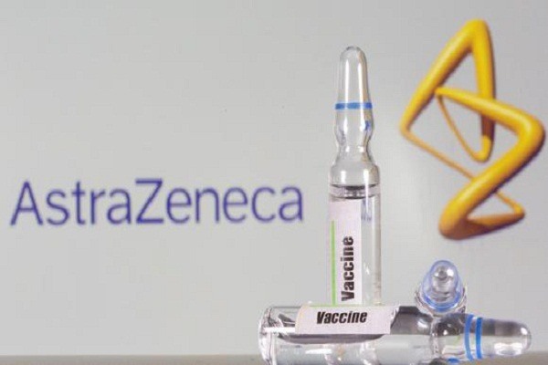 Revelan informe de AstraZeneca sobre participante de vacuna enfermo
