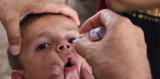 La OMS y UNICEF piden actuar ya, para prevenir epidemias de polio y sarampión