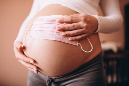Embarazadas con Covid-19, no contagian a bebé en tercer trimestre