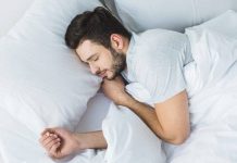 El sueño limpia el cerebro y ayuda a reducir el riesgo de demencia