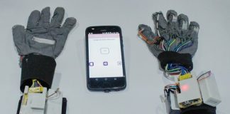 Egresadas del IPN crean guantes traductores del lenguaje de señas