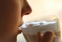 Tu forma de beber café dice mucho sobre tu salud cardiovascular