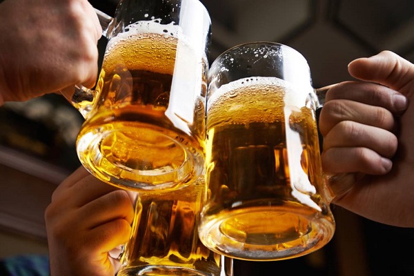 Algunos beneficios a la salud de tomar cerveza