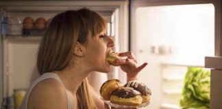 Las emociones inestables provocan comer en exceso