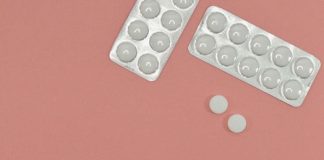Expertos no recomiendan aspirinas para prevenir ataques cardíacos