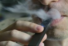 Cigarros electrónicos contienen 2 mil sustancias químicas desconocidas
