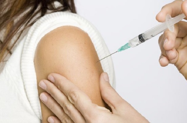 Vacuna contra VPH reduce un 87% el riesgo de cáncer en cuello uterino