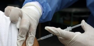 Gobierno habilita registro para vacunación de jóvenes de 15 a 17 años