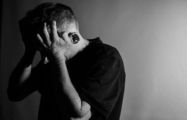 Pacientes recuperados de Covid corren riesgo de sufrir depresión, afirma estudio
