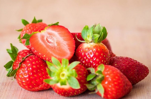 La razones por las cuales comer fresas todos los días